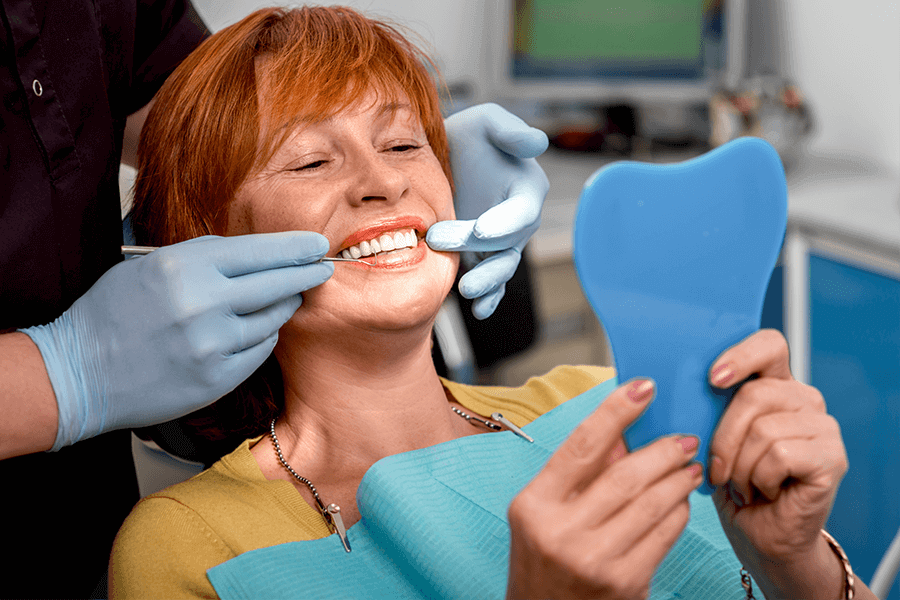 woman at dental cancer screening